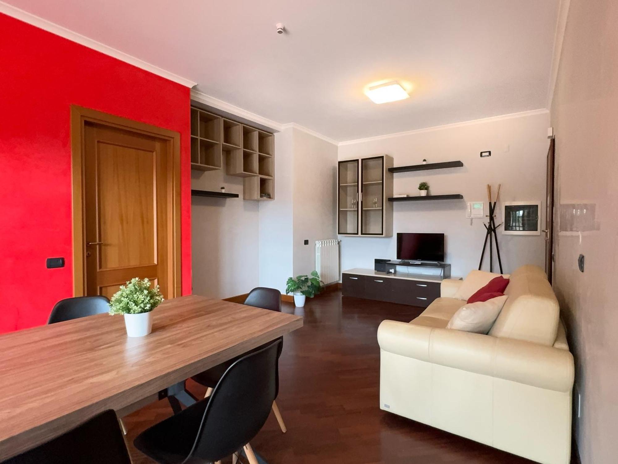 Sun Nest Apartment - Terrace & Garage 피우미치노 외부 사진