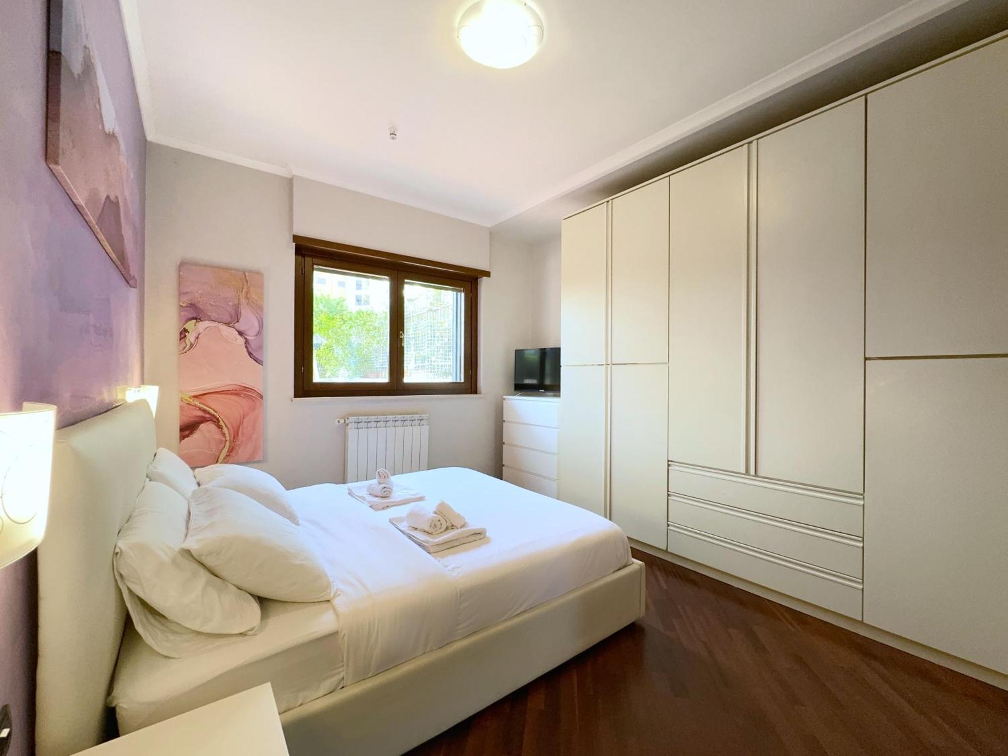 Sun Nest Apartment - Terrace & Garage 피우미치노 외부 사진